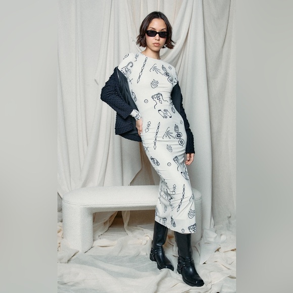 Doodle Print Mesh Dress XL - Picture 2 of 5